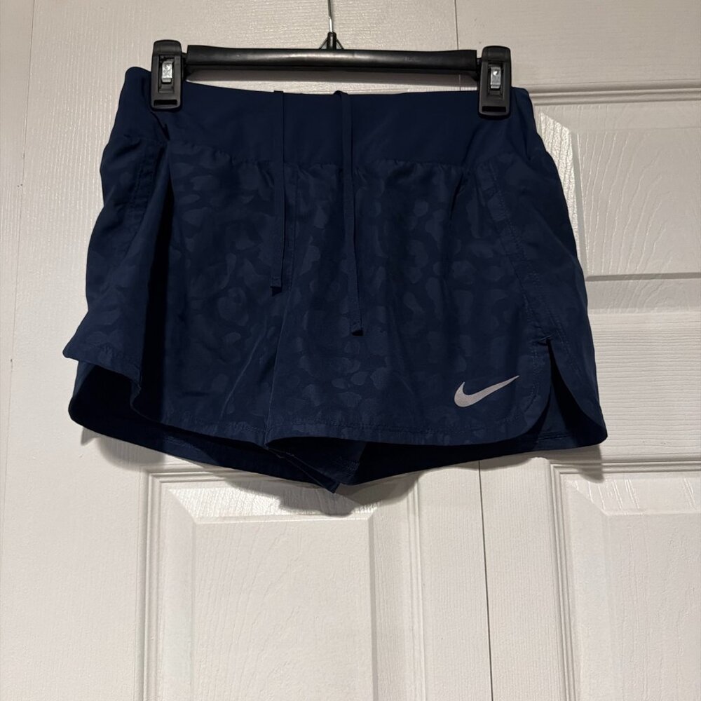 Nike Women’s Dri-Fit Shorts Dark Blue Size Leopard Size Small Nike Logo On Front